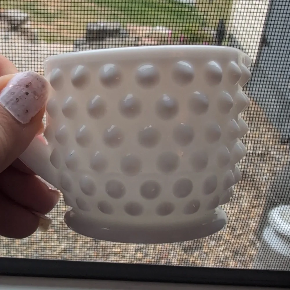 Fenton hobnail white